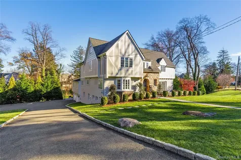 37 Bates Road Harrison NY 10528