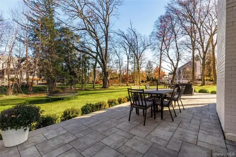 37 Bates Road Harrison NY 10528