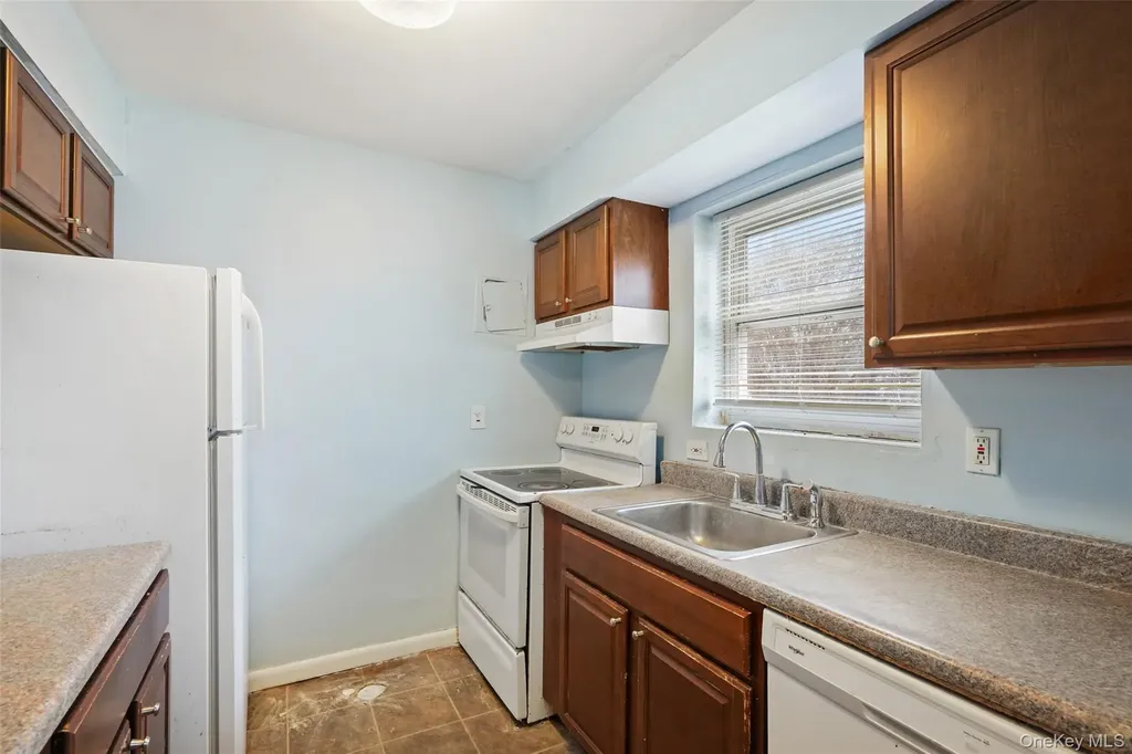 1548 Route 9 Wappingers Falls NY 12590