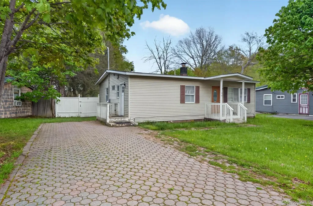 11 Edward Avenue Monticello NY 12701
