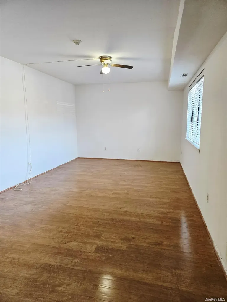 79 Pointe Circle South Coram NY 11727