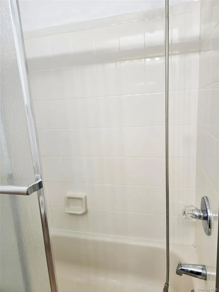 79 Pointe Circle South Coram NY 11727