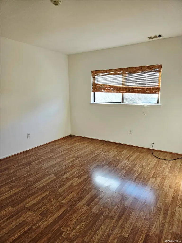 79 Pointe Circle South Coram NY 11727
