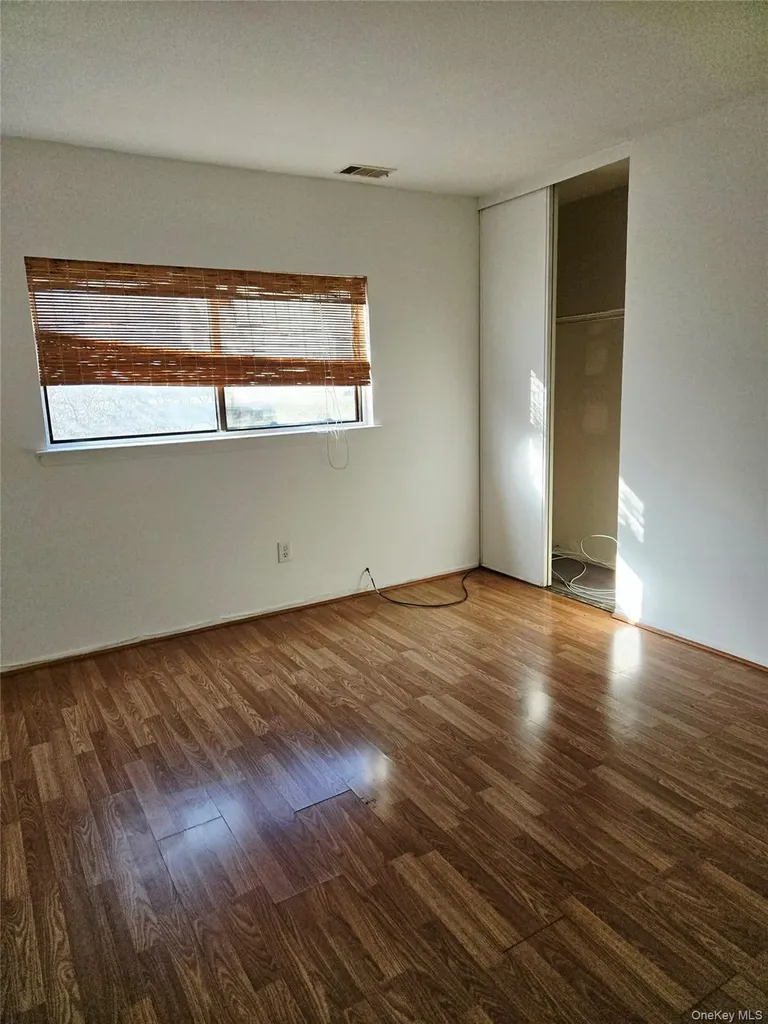 79 Pointe Circle South Coram NY 11727