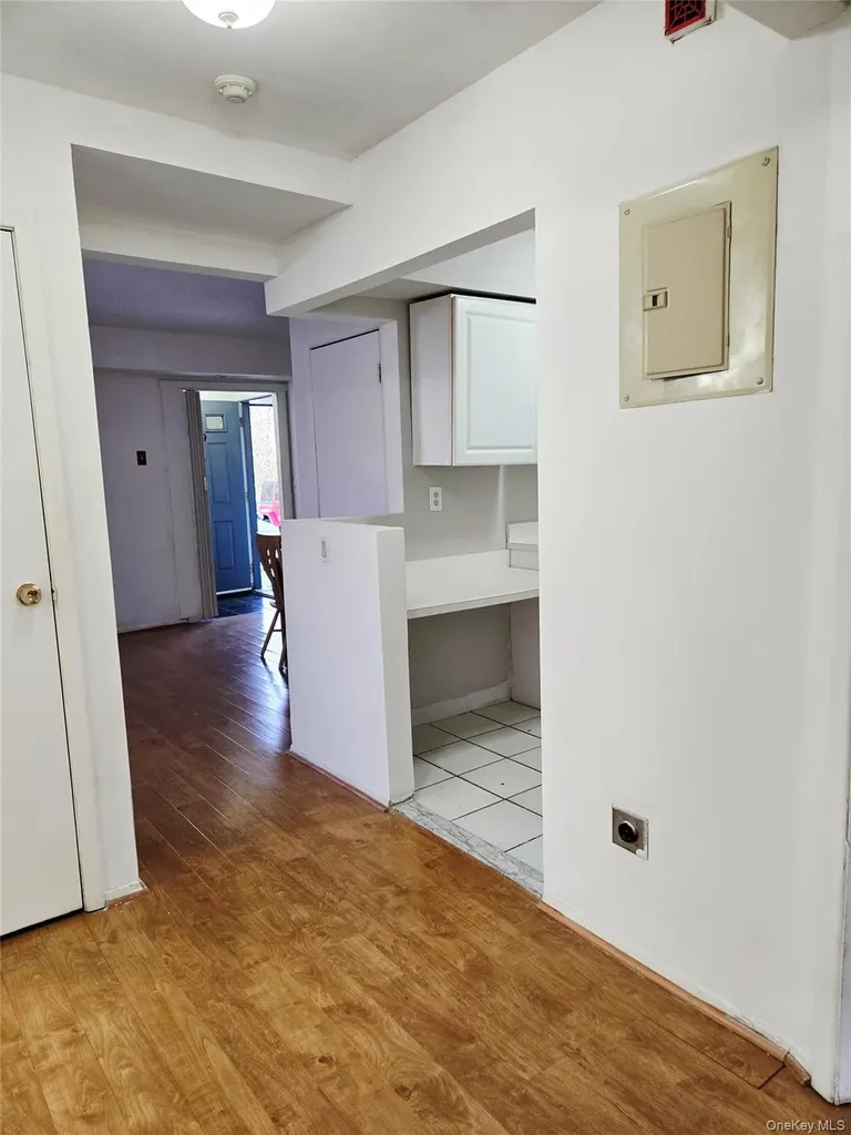 79 Pointe Circle South Coram NY 11727