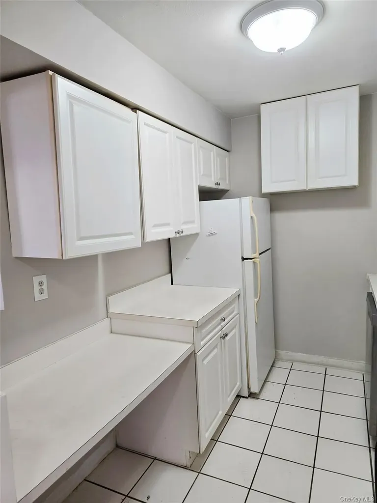 79 Pointe Circle South Coram NY 11727