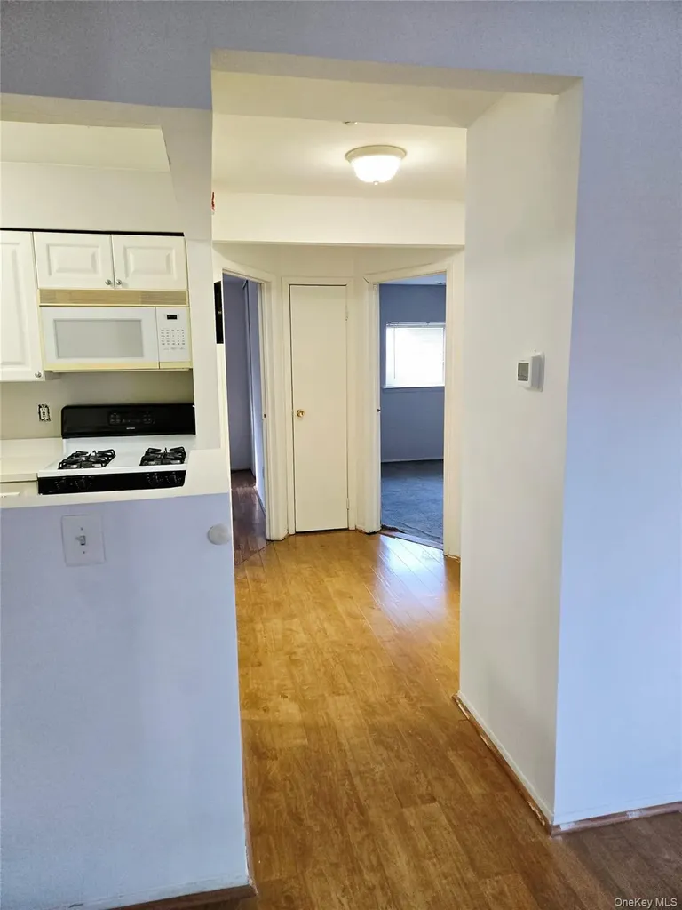 79 Pointe Circle South Coram NY 11727