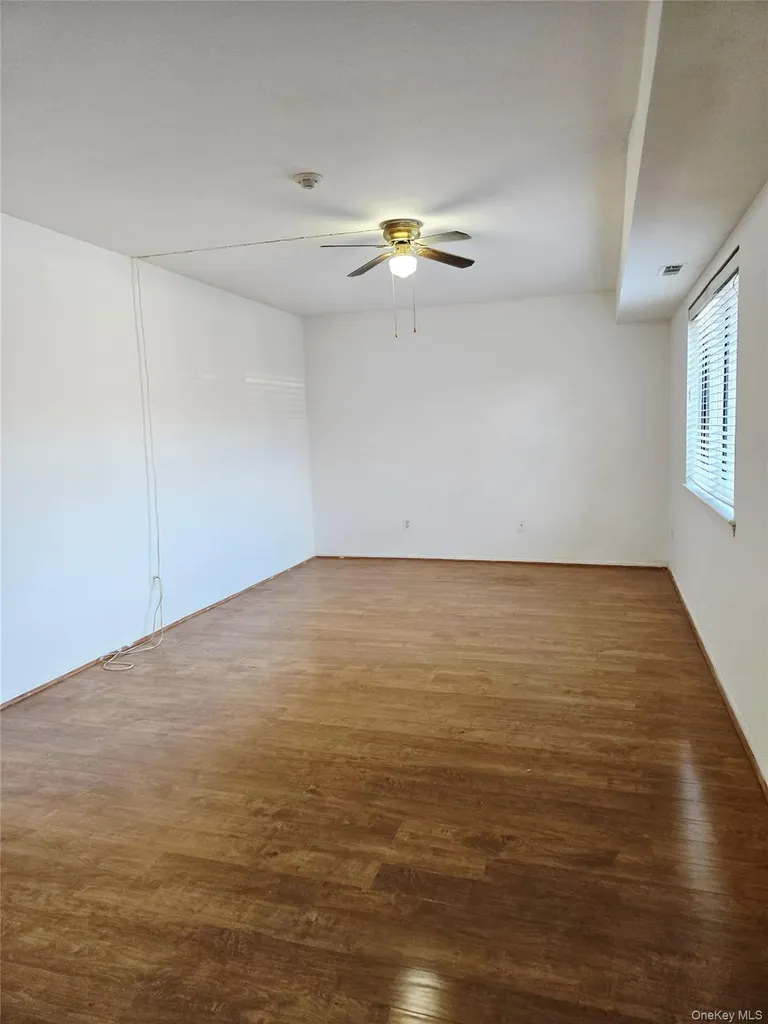 79 Pointe Circle South Coram NY 11727