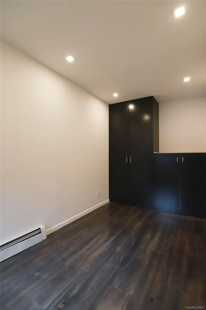 36-20 190th Street Flushing NY 11358