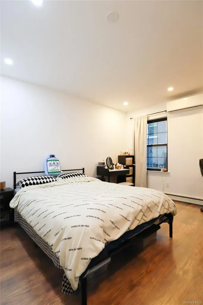 36-20 190th Street Flushing NY 11358