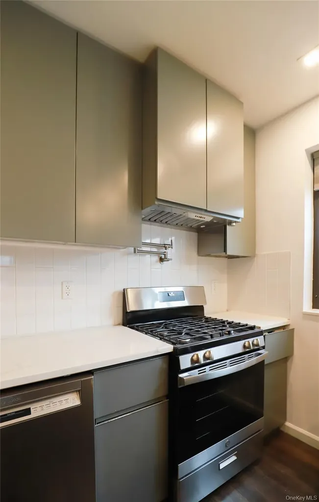 36-20 190th Street Flushing NY 11358