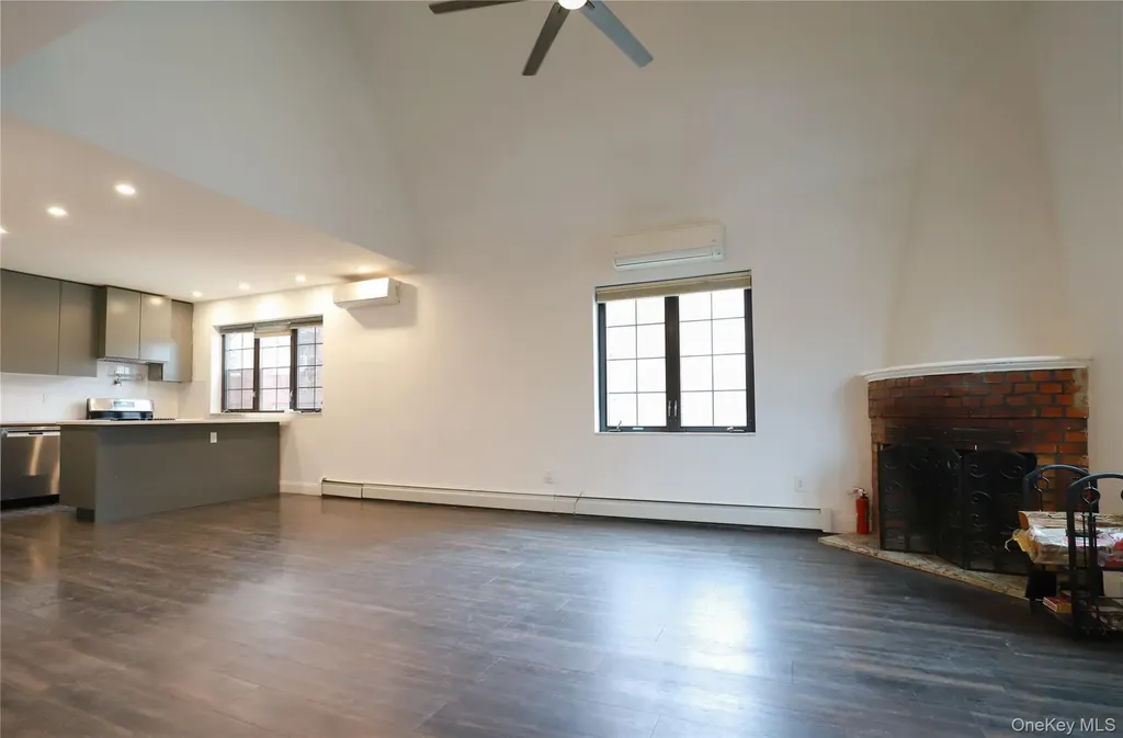 36-20 190th Street Flushing NY 11358