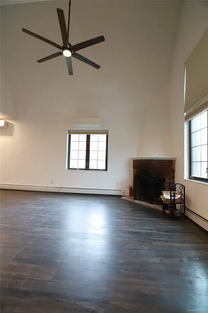 36-20 190th Street Flushing NY 11358