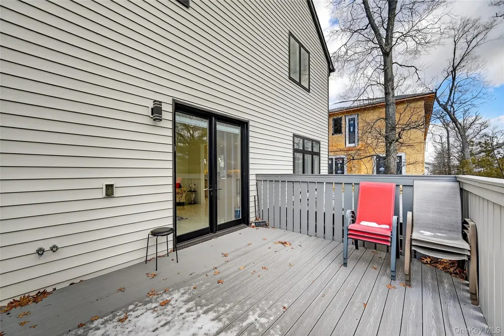 27 Ellish Parkway Spring Valley NY 10977
