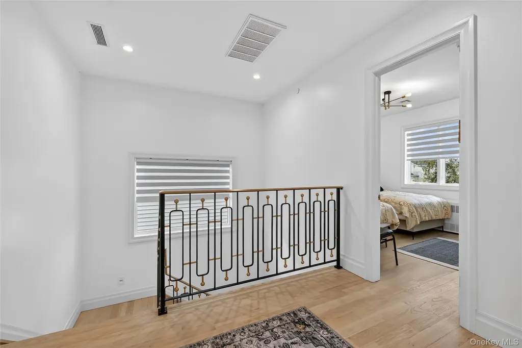 27 Ellish Parkway Spring Valley NY 10977