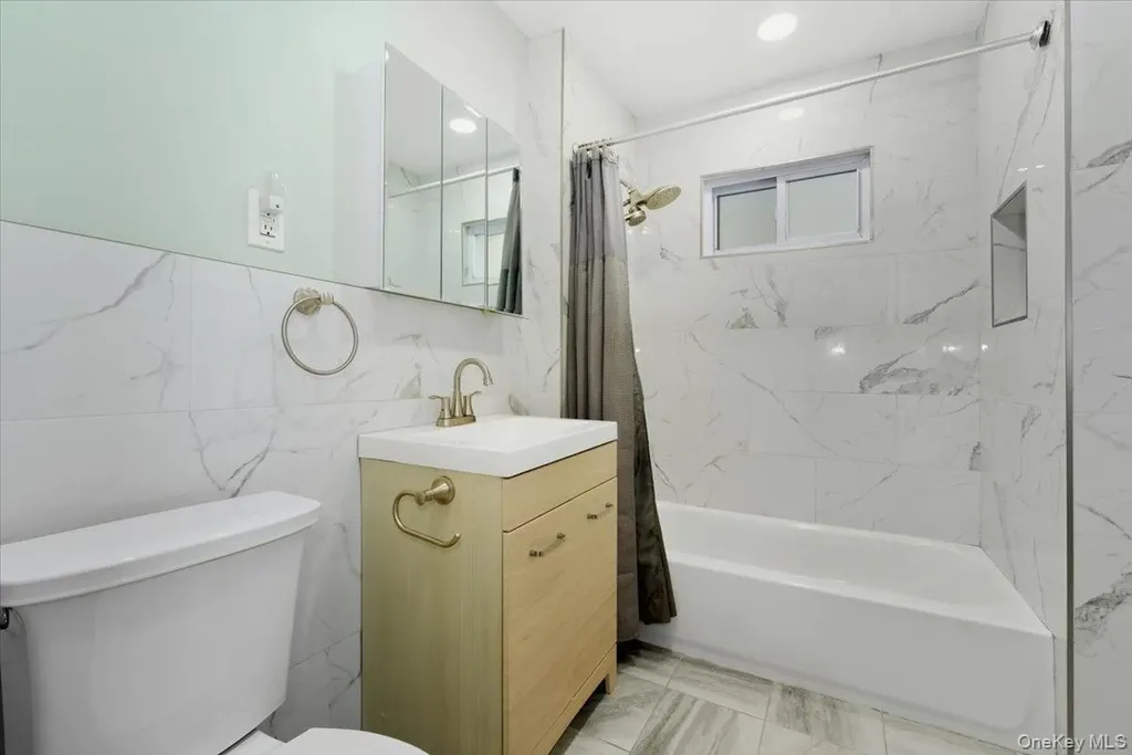 422 Cedarhurst Avenue Cedarhurst NY 11516