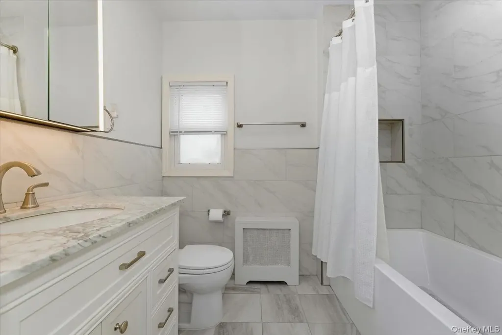 422 Cedarhurst Avenue Cedarhurst NY 11516