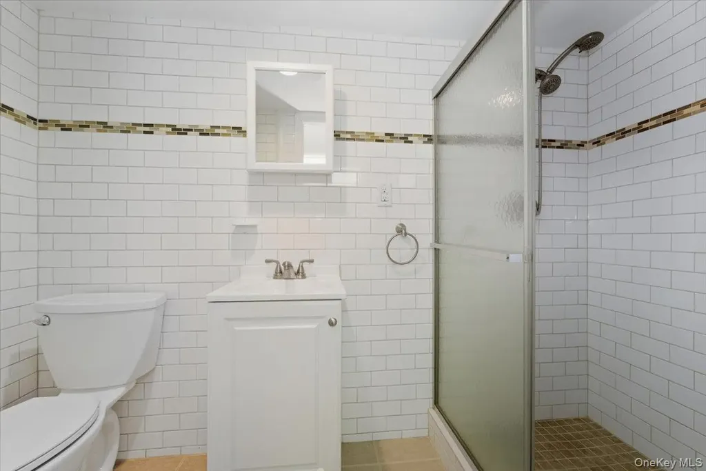 422 Cedarhurst Avenue Cedarhurst NY 11516