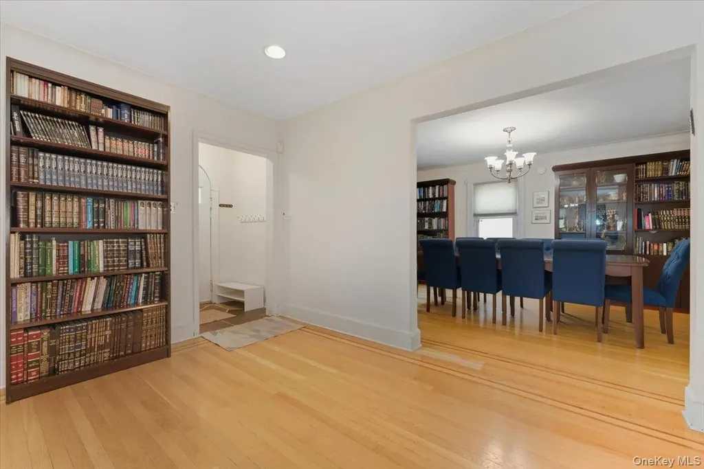 422 Cedarhurst Avenue Cedarhurst NY 11516