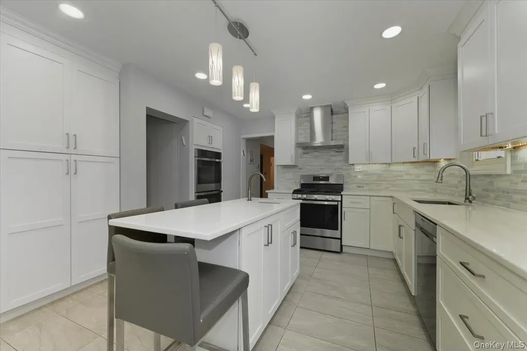 422 Cedarhurst Avenue Cedarhurst NY 11516