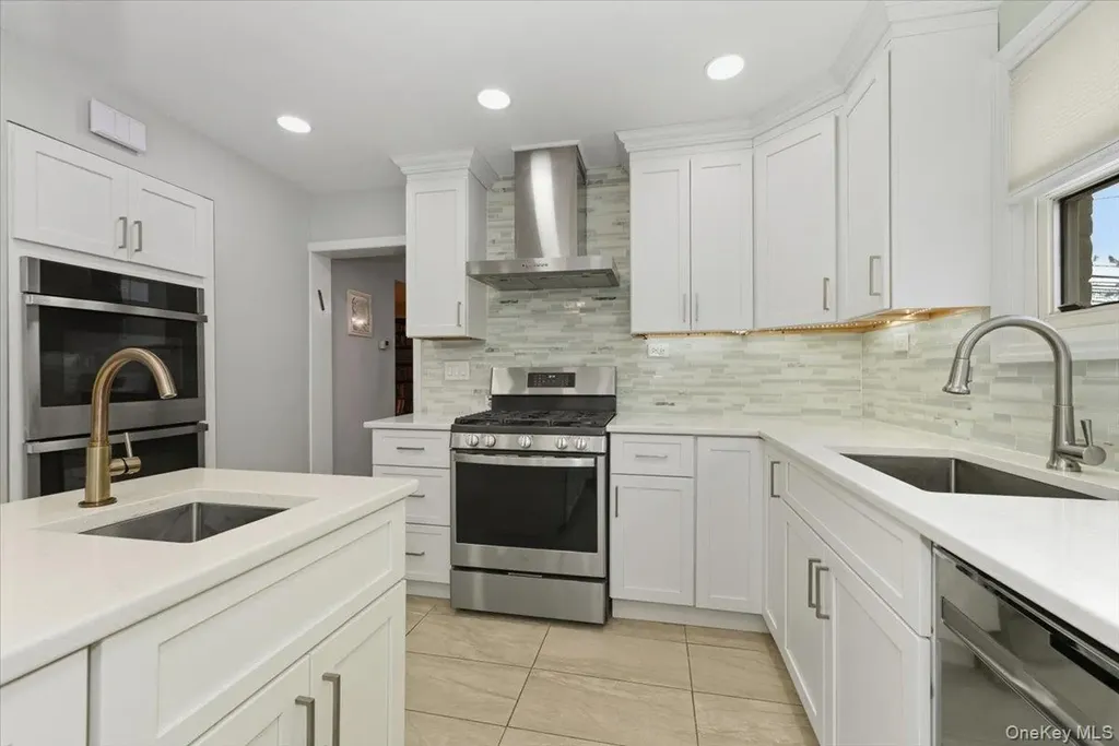 422 Cedarhurst Avenue Cedarhurst NY 11516