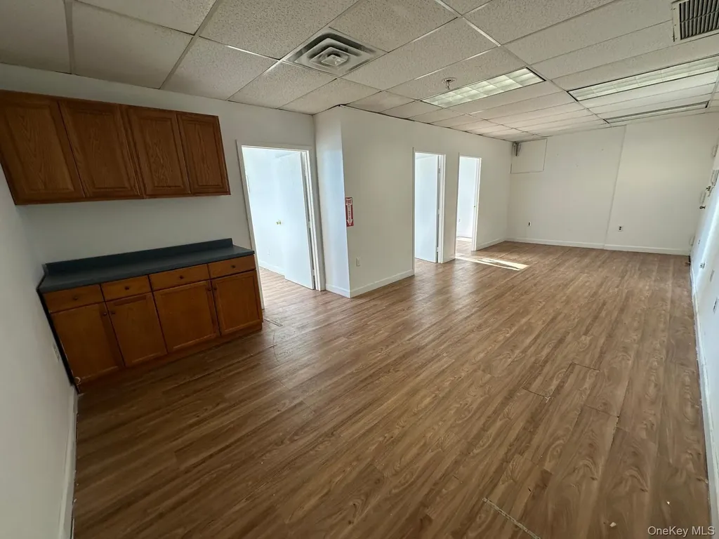 3800 E Tremont Avenue Bronx NY 10465