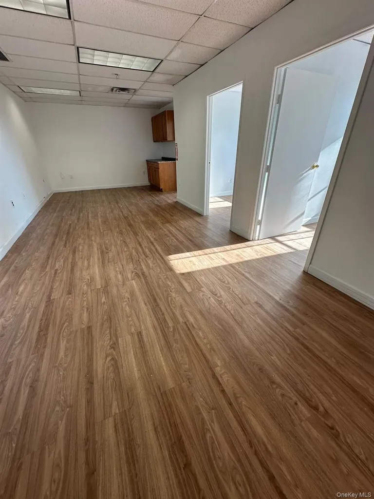 3800 E Tremont Avenue Bronx NY 10465