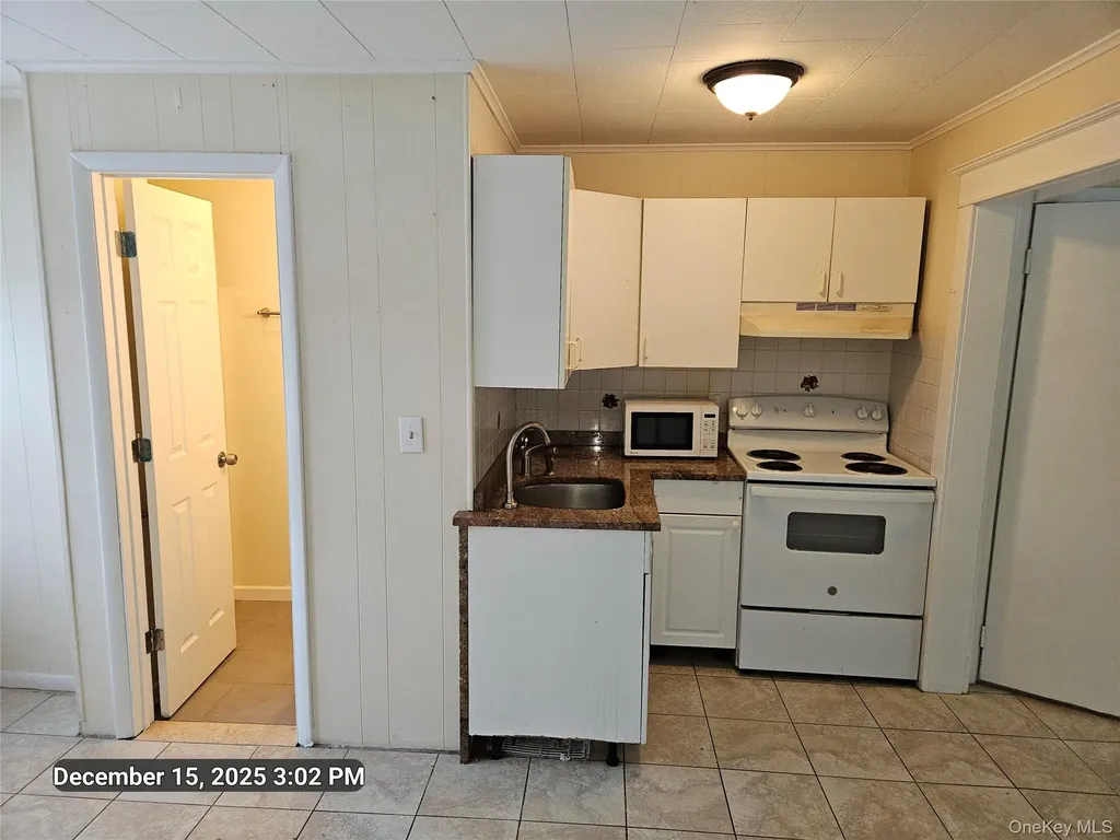 1 Beech Drive Ronkonkoma NY 11779