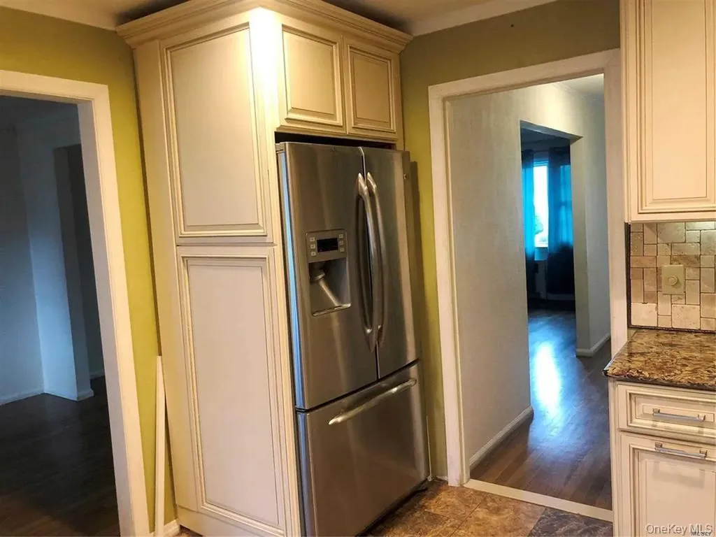 563 Albemarle Place Cedarhurst NY 11516
