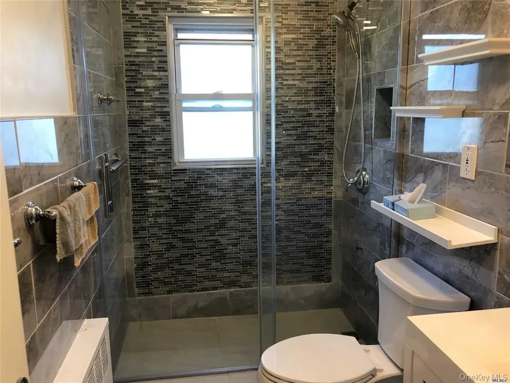 563 Albemarle Place Cedarhurst NY 11516