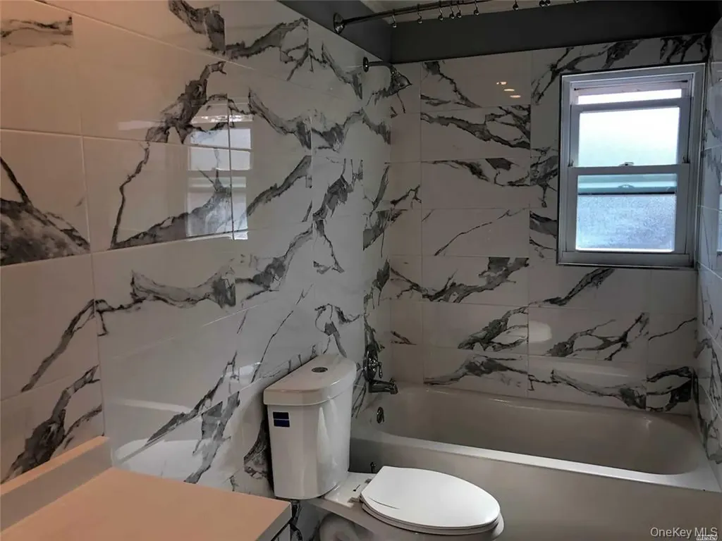 563 Albemarle Place Cedarhurst NY 11516