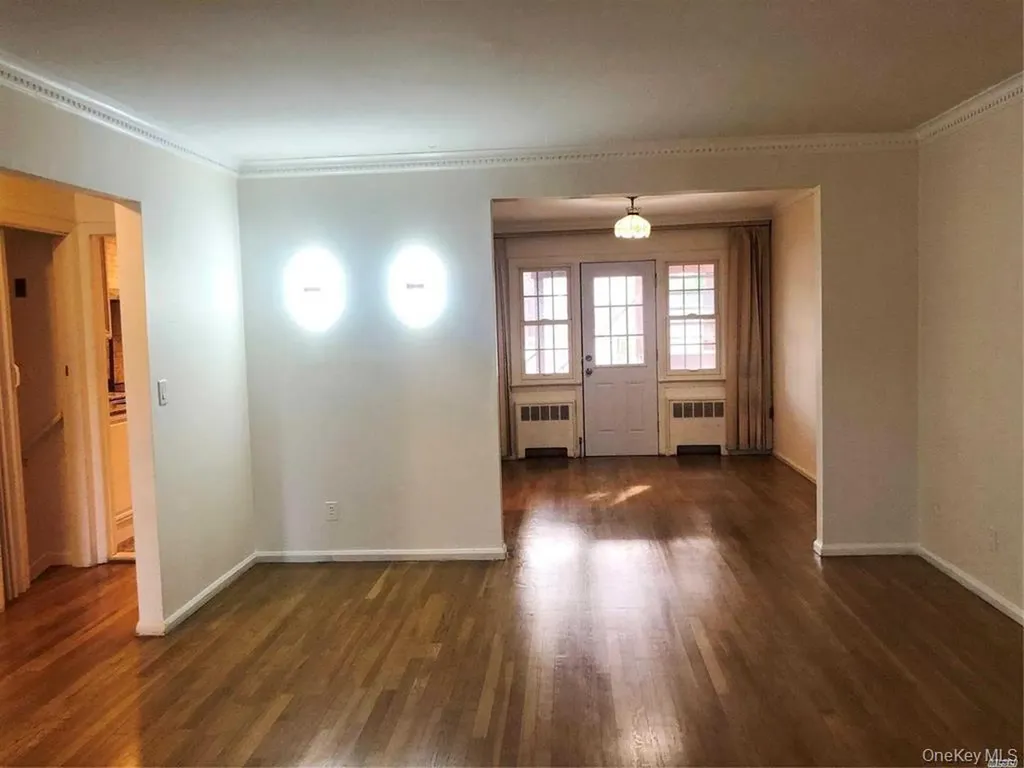 563 Albemarle Place Cedarhurst NY 11516