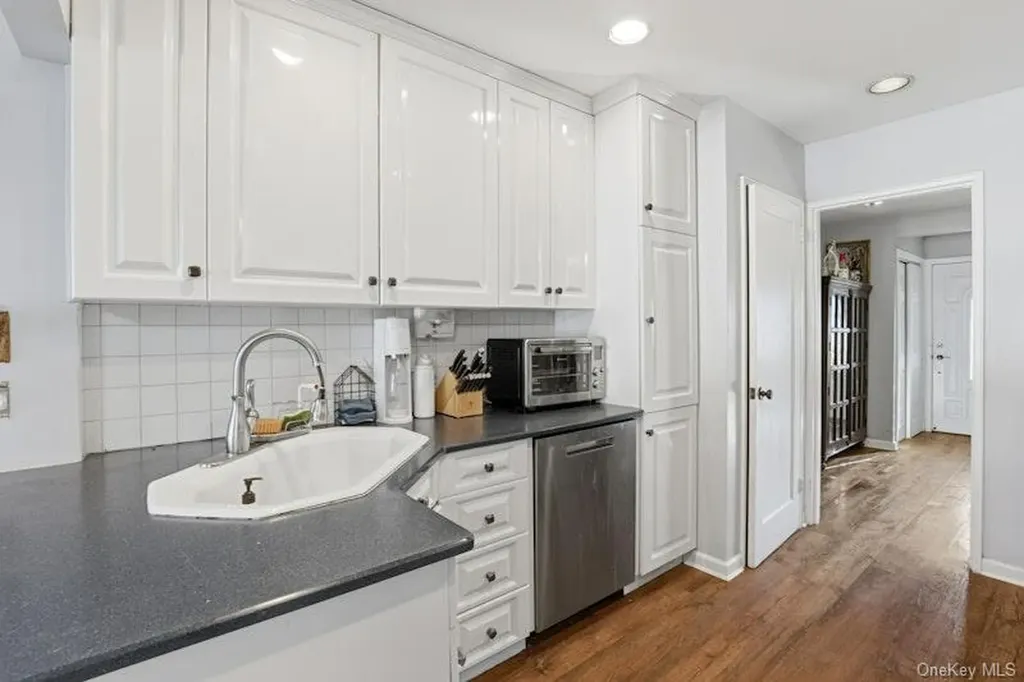 58 Circle Drive Syosset NY 11791