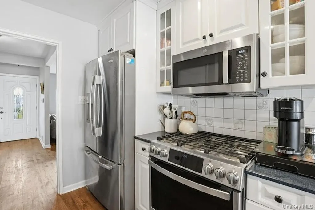 58 Circle Drive Syosset NY 11791