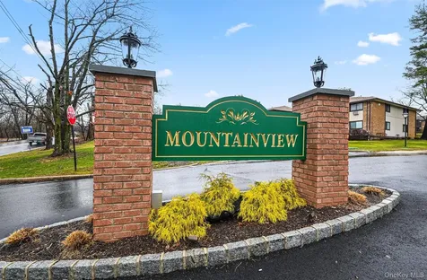 524 Sierra Vista Lane Valley Cottage NY 10989