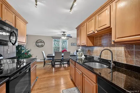 524 Sierra Vista Lane Valley Cottage NY 10989