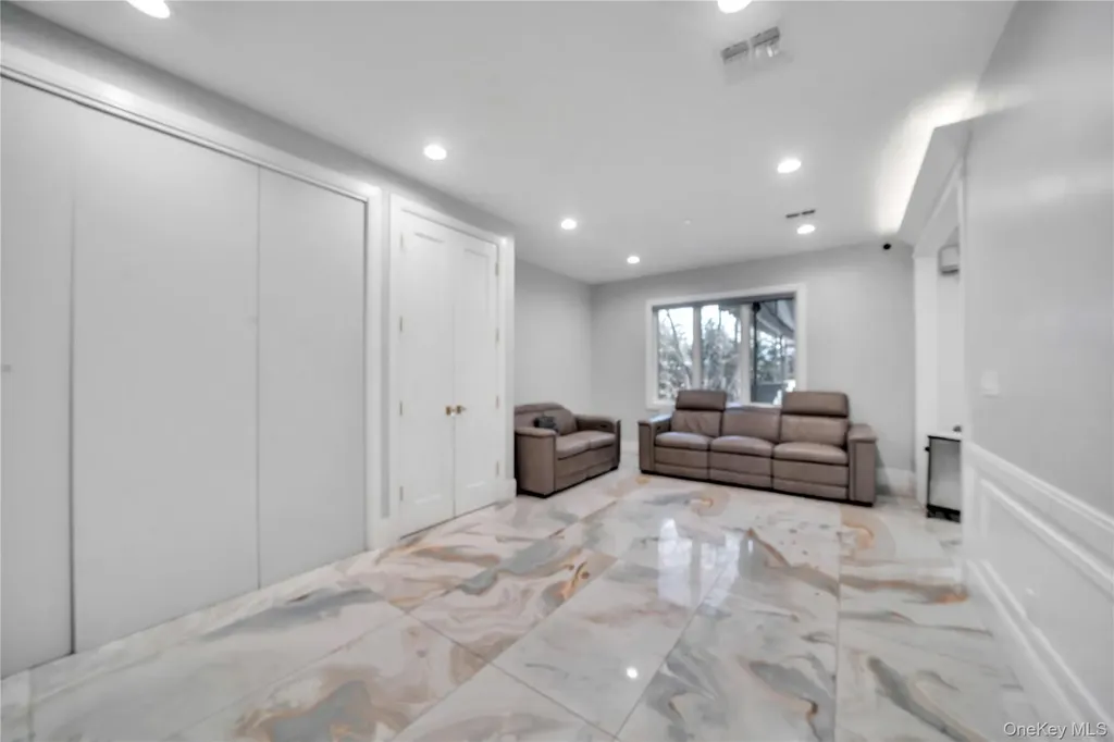 48 Garden Terrace Spring Valley NY 10977