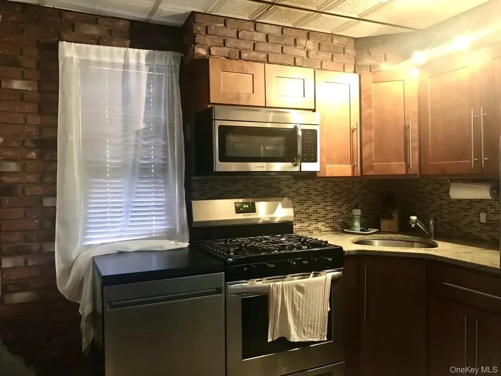 207-01 34th Avenue Bayside NY 11361