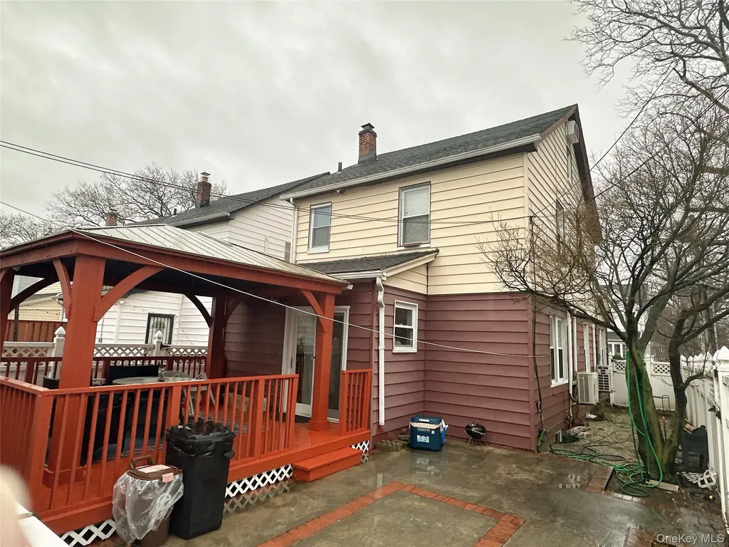 207-01 34th Avenue Bayside NY 11361