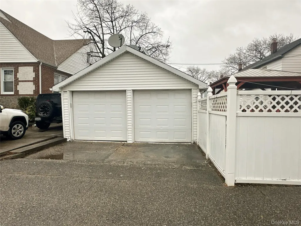 207-01 34th Avenue Bayside NY 11361