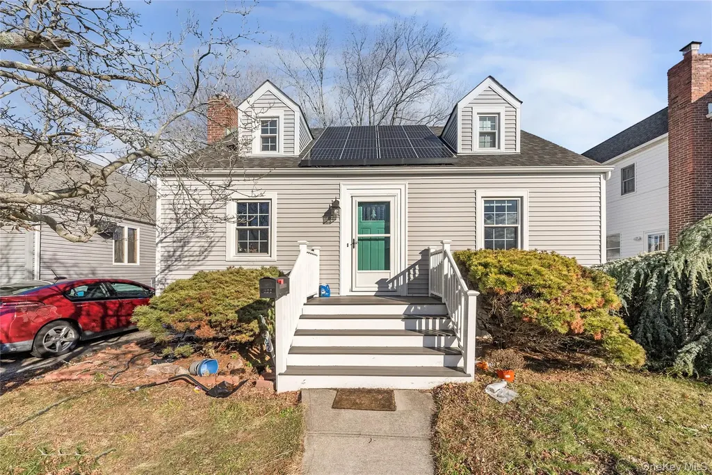222 Lido Parkway Lindenhurst NY 11757
