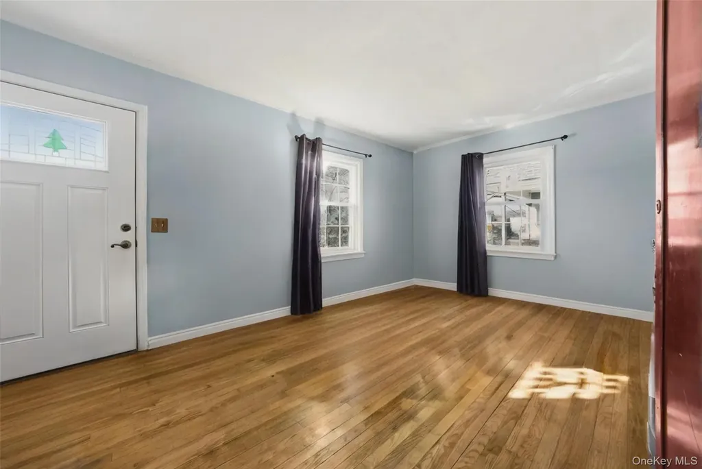 222 Lido Parkway Lindenhurst NY 11757
