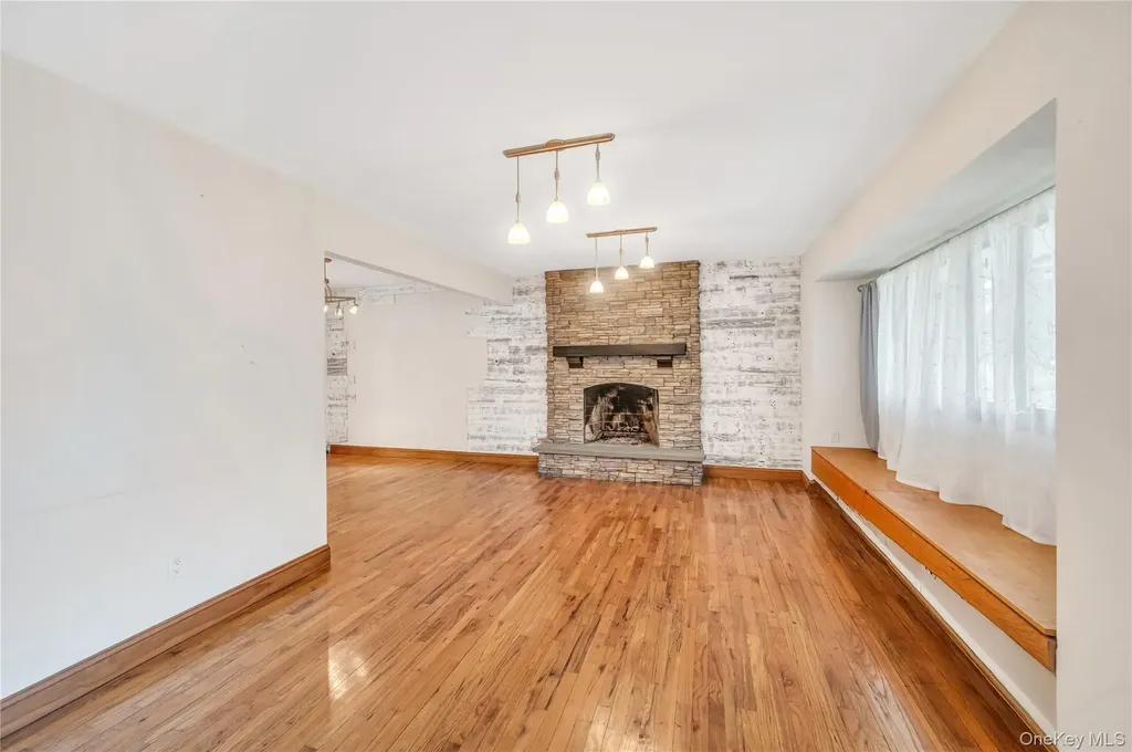 8 Brenner Road Coram NY 11727