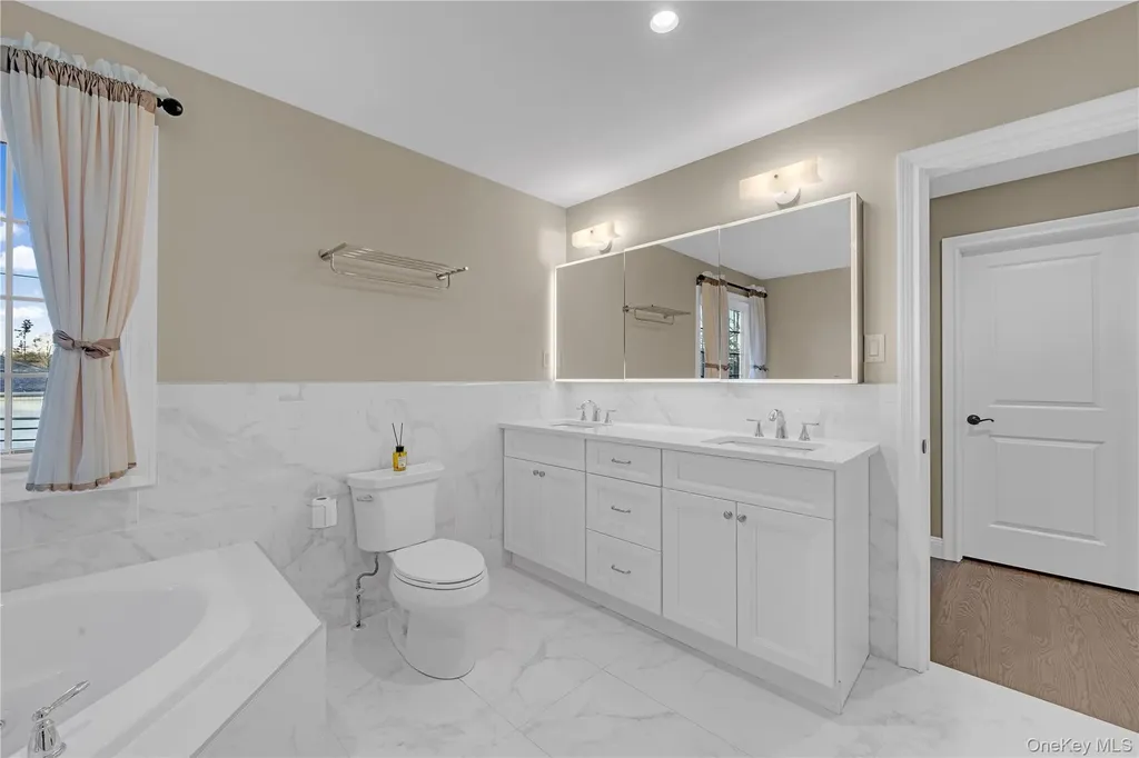 76 Northern Parkway W Plainview NY 11803