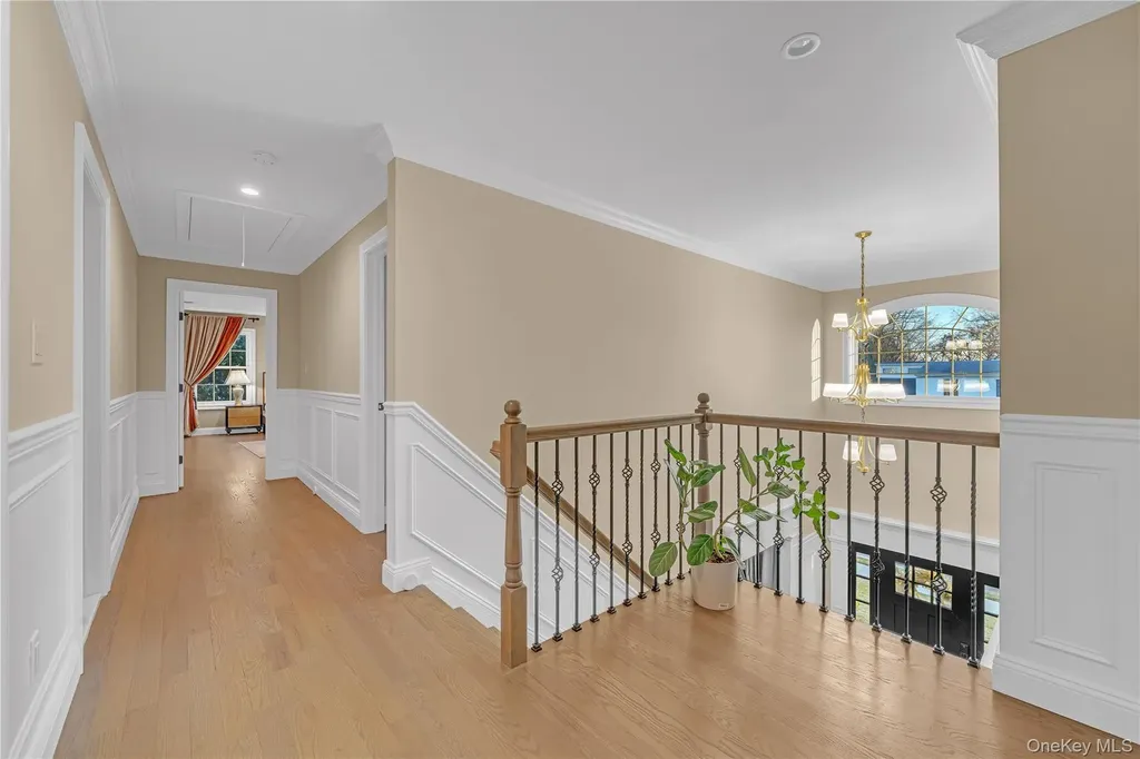 76 Northern Parkway W Plainview NY 11803
