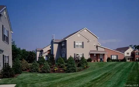 13 Neal South Setauket NY 11720