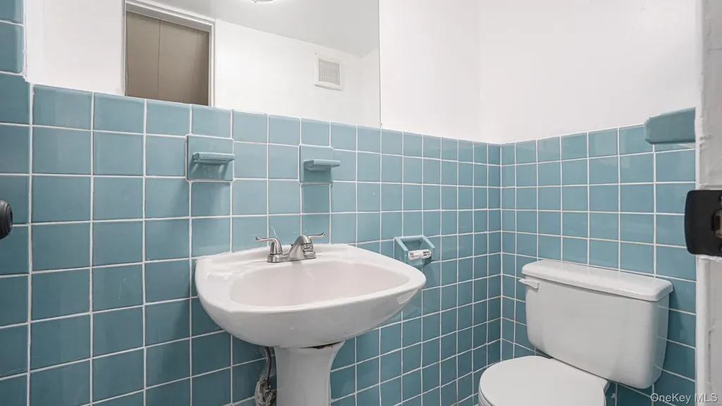 3920 Ely Avenue Bronx NY 10466