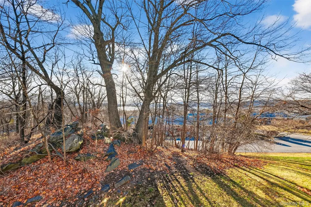 4 Colonial Road Beacon NY 12508