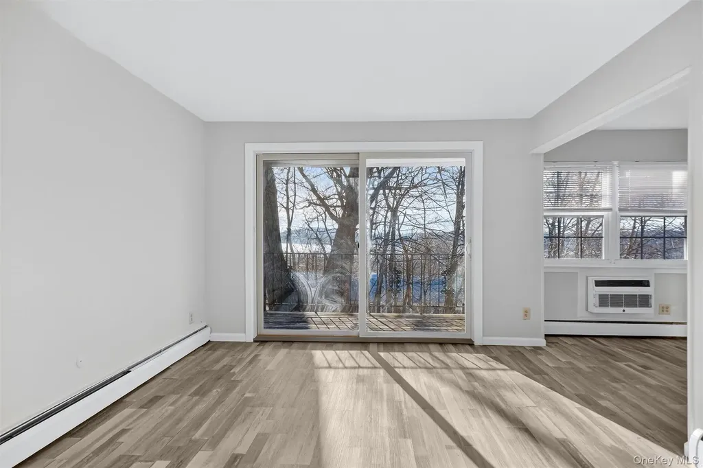 4 Colonial Road Beacon NY 12508