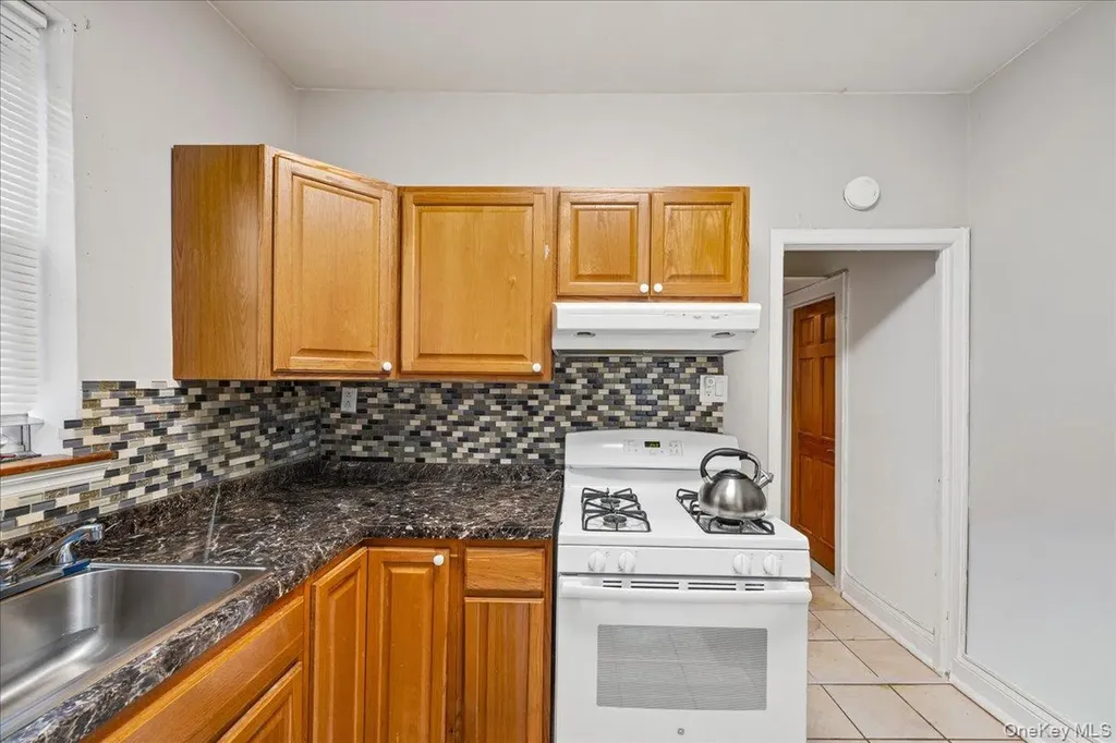 2953 Harding Avenue Bronx NY 10465